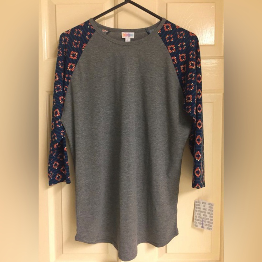 Lularoe Randy Tshirt